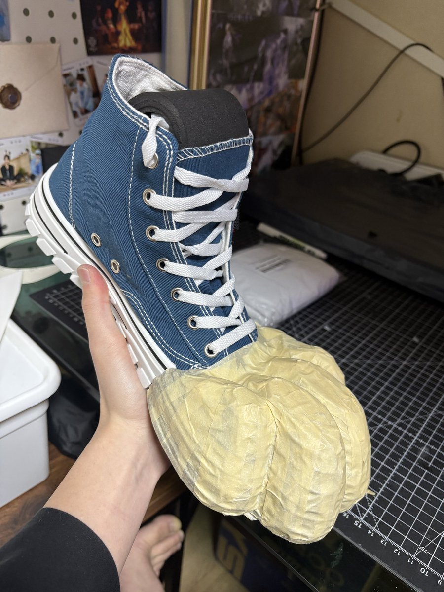 퍼슈트신발 만드는중