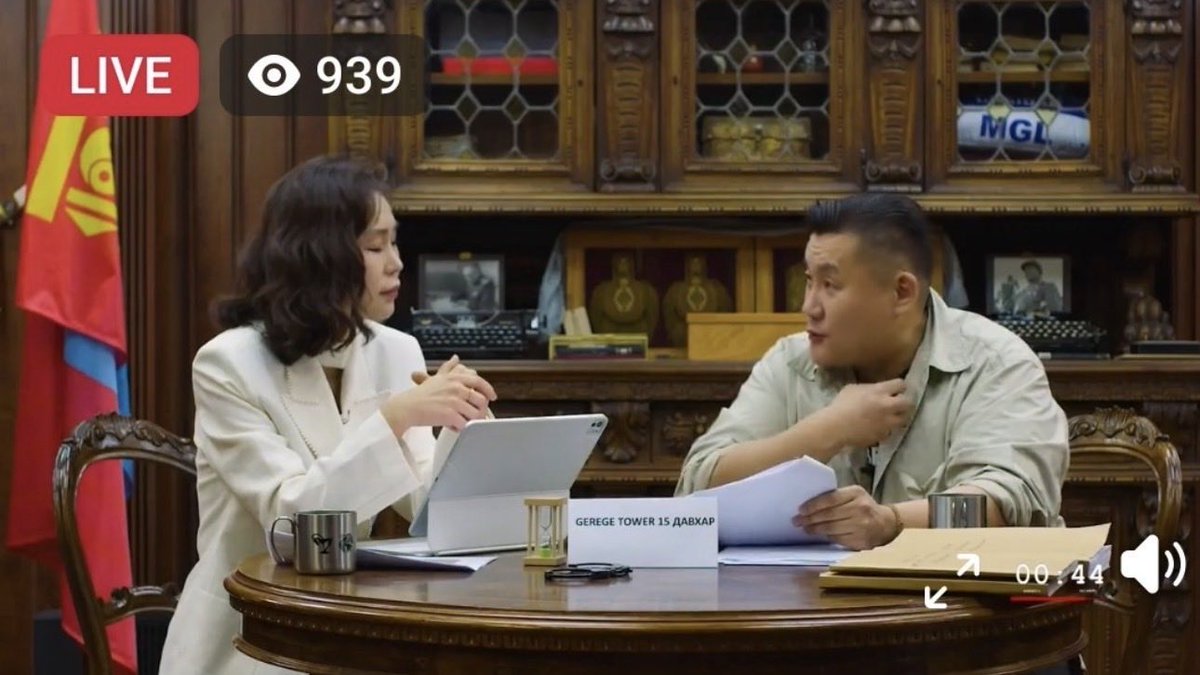 Заа ингээд хэд хоног жиргээнд маань хэн ХЭРЭЭГ сайн магтах улсын уралдаан эхлэнэ дээ. Тастаж аваад ясыг нь цайтал долоож....👇👇👇