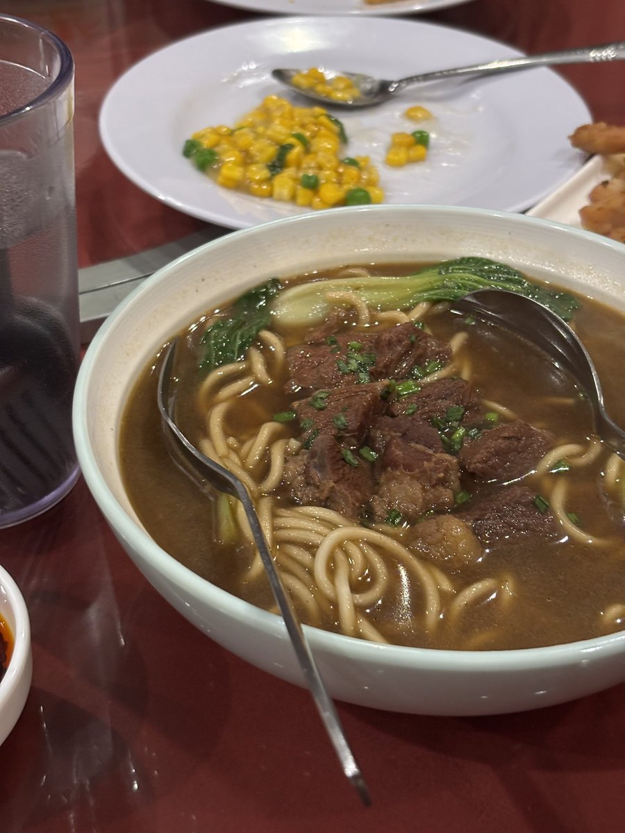 yas (@aelahyas) on Twitter photo 