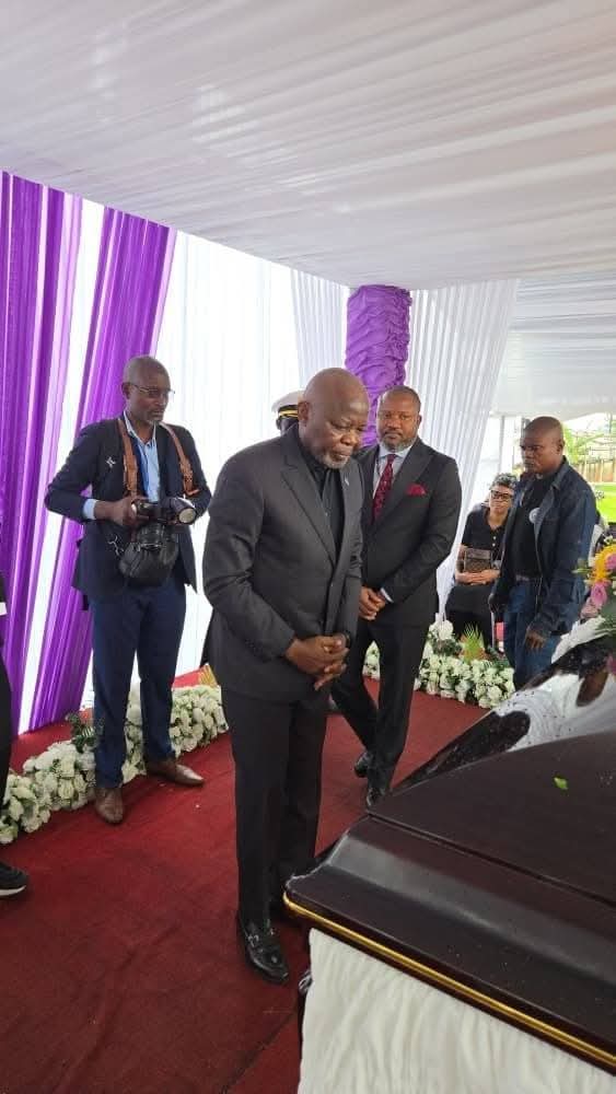 delphin_kas's tweet image. Vital Kamerhe Lwa Kanyiginyi et quelques personnalisés politiques presents aux obsèques du frère aîné d’Augustin Kabuya.