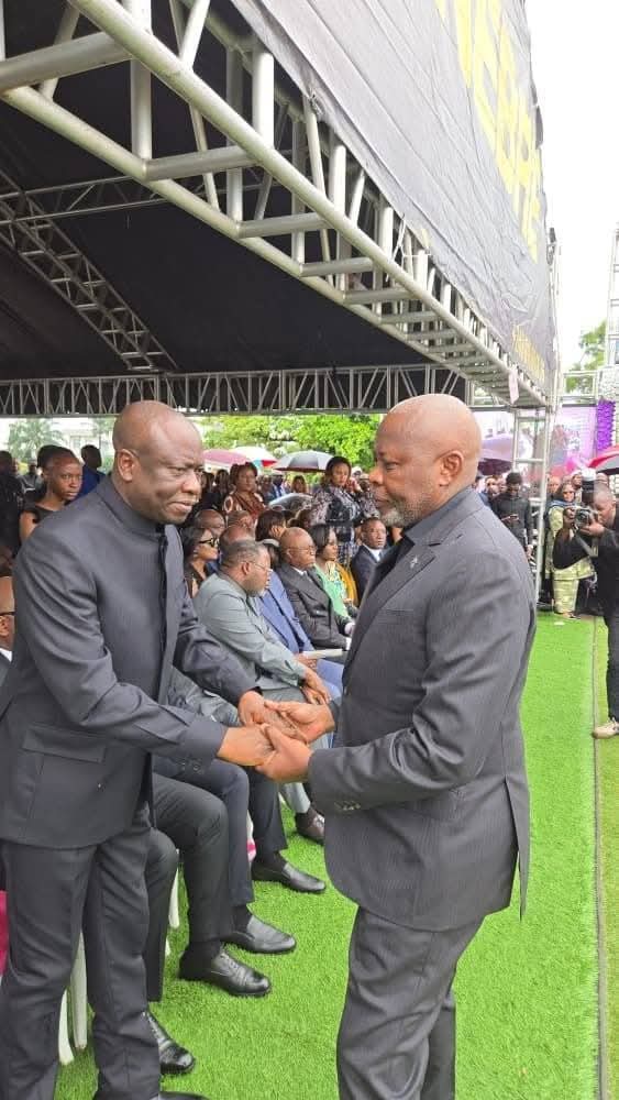 delphin_kas's tweet image. Vital Kamerhe Lwa Kanyiginyi et quelques personnalisés politiques presents aux obsèques du frère aîné d’Augustin Kabuya.