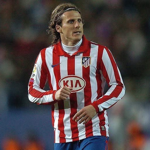 VibesFoot's tweet image. 🔴 Diego Forlán 🇺🇾 : « En Espagne, 𝗢𝗡 𝗠’𝗔 𝗧𝗢𝗨𝗝𝗢𝗨𝗥𝗦 𝗖𝗥𝗜𝗧𝗜𝗤𝗨𝗘́ 𝗣𝗢𝗨𝗥 𝗡𝗘 𝗣𝗔𝗦 𝗔𝗩𝗢𝗜𝗥 𝗘𝗠𝗕𝗥𝗔𝗦𝗦𝗘́ 𝗟’𝗘́𝗖𝗨𝗦𝗦𝗢𝗡 𝗗𝗘 𝗟’𝗔𝗧𝗟𝗘́𝗧𝗜𝗖𝗢 𝗗𝗘 𝗠𝗔𝗗𝗥𝗜𝗗. 😬

Mais j’ai toujours suivi l’exemple de mes parents. 𝗝𝗲 𝗻'𝗲́𝘁𝗮𝗶𝘀 𝗽𝗮𝘀…