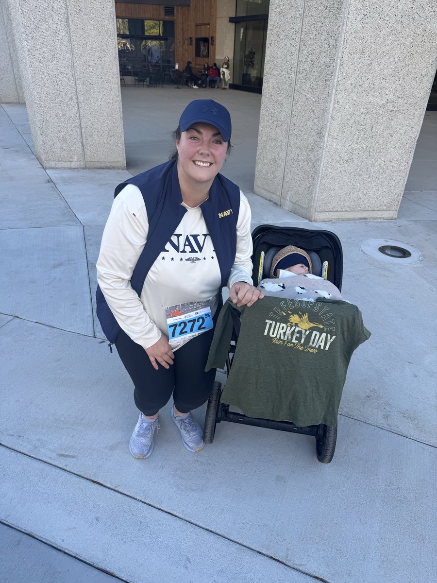 avacbguillermo's tweet image. Baby’s 1st 5k AND One heck of a 1st postpartum workout! All I wanted was to do the @TreesUpstateSC turkey day run without stopping under an hour and we were more than successful!! #14weeksold #GoUS #happythanksgivng