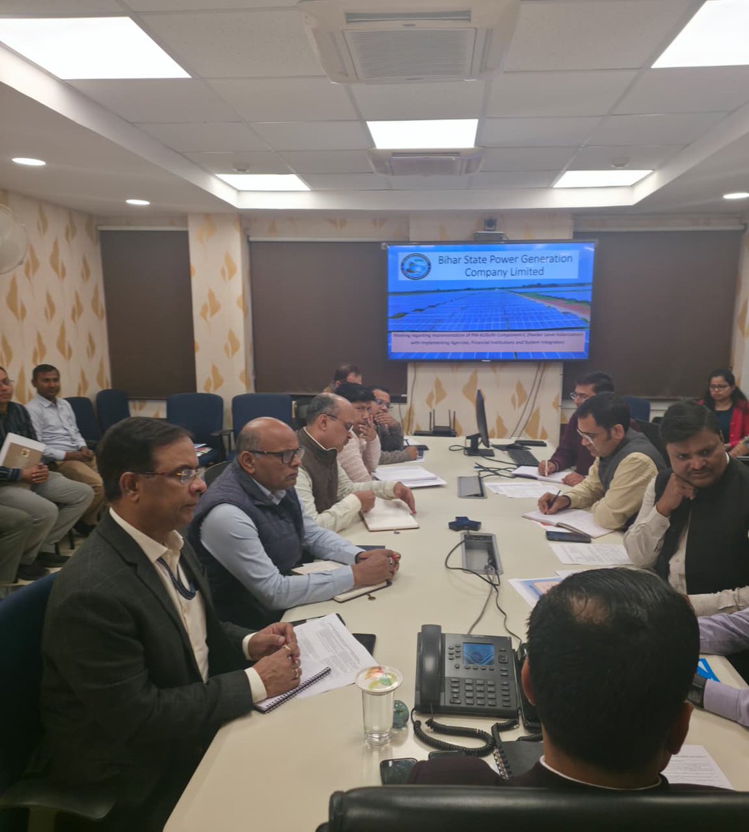 EnergyBihar's tweet image. #BSPGCL के एमडी श्री @mahendrakr_ias ने आज चल रही परियोजनाओं की प्रगति की समीक्षा की।
मुख्य फोकस:
🔹 कजरा सोलर प्रोजेक्ट
🔹 पीरपैंती थर्मल प्रोजेक्ट
🔹 BESS प्रोजेक्ट
🔹 PM-KUSUM Component-C (Feeder Solarization)

बिहार की ऊर्जा क्षमता को नई दिशा देने की प्रतिबद्धता!

#Energy
