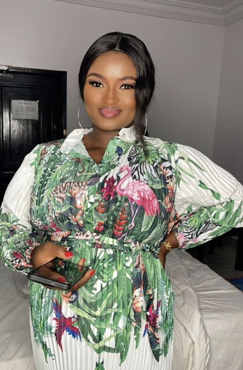 _callmebekky's tweet image. I speak for all Nigerians when I say we made a mistake contributing for mummy zee!!!
 
She’s an idiot!!!

She has never said anything good or commend Nigeria as a nation!!!!