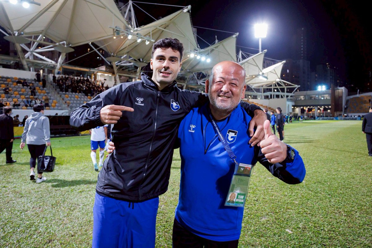 PaddyOno's tweet image. Mission completed in HK

遠路はるばる来られた方々は良い香港の夜を、美酒(コーラでもいいけどw)を満喫してくださいね

チームはすぐアウェイ福岡あるので、まずは寝ます笑

みんなグレートだぜ!
Thanx for supporting &amp;amp; enjoy!!

#ガンバ大阪
#GAMBAOSAKA
#ACL2
#HongKong
#ガクおめ