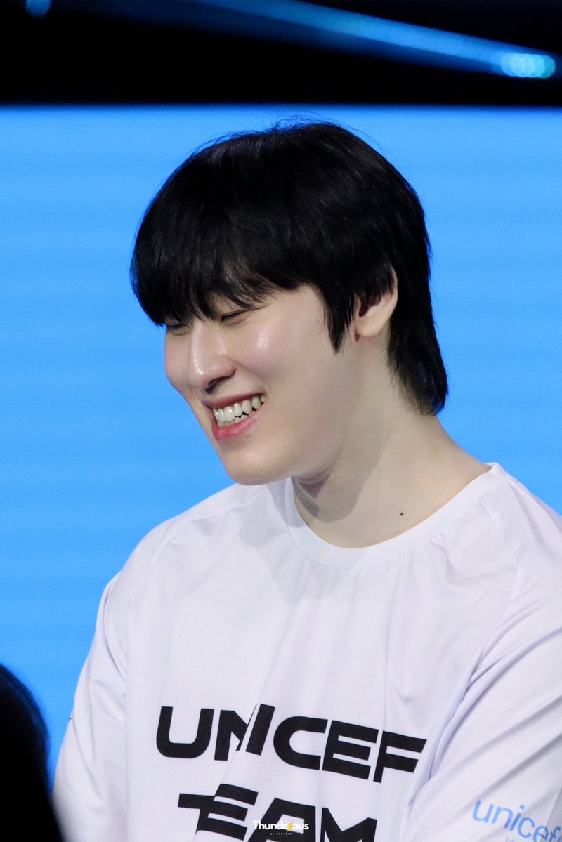 Thunderous_Zeus's tweet image. 생일 축하해 건우야~~🥳🎊
많이 행복하고 화이팅!!!🧡

#Zeka #제카 #Happy_Zeka_Day #HLEWIN