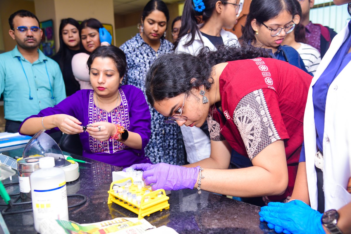 BITMKolkata's tweet image. Day-1 of Workshop on Microbiology and Molecular Biology Techniques &apos;Petri Dishes to PCR&apos;-at Biotechnology Laboratory, @BITMKolkata,a Unit of@ncsmgoi,@MinOfCultureGoI - on Nov. 27, 2025.

For future sessions, contact: 
bitmbiotechlab@gmail.com
8884731248, 8017097119
@PIBCulture