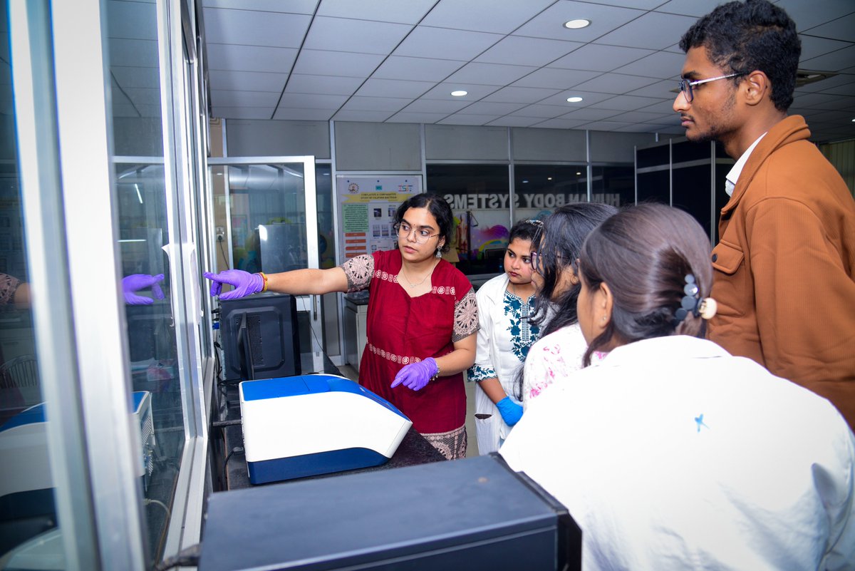 BITMKolkata's tweet image. Day-1 of Workshop on Microbiology and Molecular Biology Techniques &apos;Petri Dishes to PCR&apos;-at Biotechnology Laboratory, @BITMKolkata,a Unit of@ncsmgoi,@MinOfCultureGoI - on Nov. 27, 2025.

For future sessions, contact: 
bitmbiotechlab@gmail.com
8884731248, 8017097119
@PIBCulture