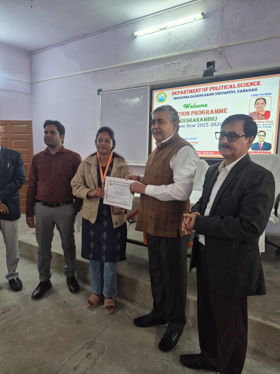 PolScienceMGKVP's tweet photo. INDUCTION PROGRAMME-2025-2026 (DEEKSHARAMBH)
@mgkvpofficial
@PROofficeMGKVP
@drravips
@VCofficeMGKVP https://t.co/3W4vsAnoqo