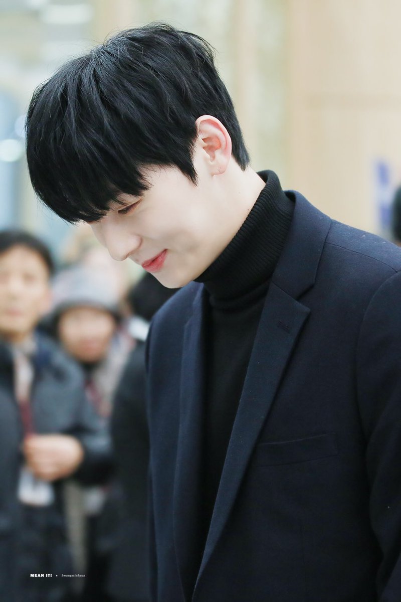 O9O8_'s tweet image. 오늘 그날이다

8년 전 오늘 171128 황민현 ㅈㄴ잘생겼어
이 말 듣고 배시시 웃었던 날