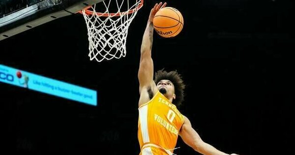 willie_1am's tweet photo. No. 17 Tennessee and Kansas battle for third in the Players Era Championship after both missed the final despite unbeaten runs. Who will grab the $300K NIL prize? https://t.co/yupocs5m17 https://t.co/oPUaV6rFx7