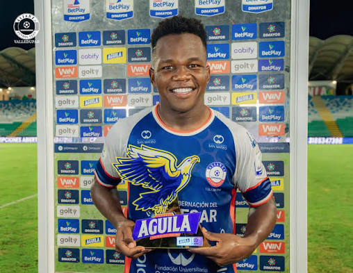 LaVozPotente98's tweet image. 🚨El jugador Edwin Torres(27) no continúa en @AlianzaFc_ofic. 

↪️Desde ya analizarán las propuestas que lleguen. 

#FPC #FICHAJES