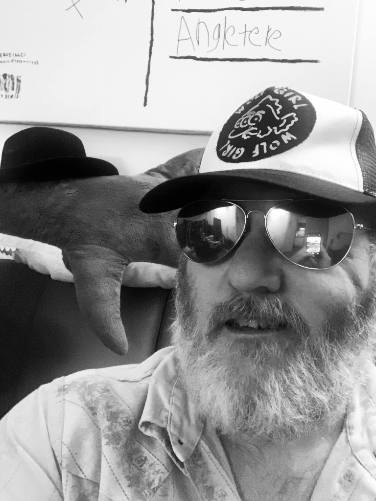 KeithTotp's tweet image. Tis the season!
Got my ankle in a brace again, Hibernation Instincts are kicking in, and I’m far too lazy to shave, so I might just bring back my Country Influenced Lo-Fi Indie Rock Santa look
Might even do a Country Influenced Lo-Fi Indie Rock Christmas Album
#ProbablyNotThough