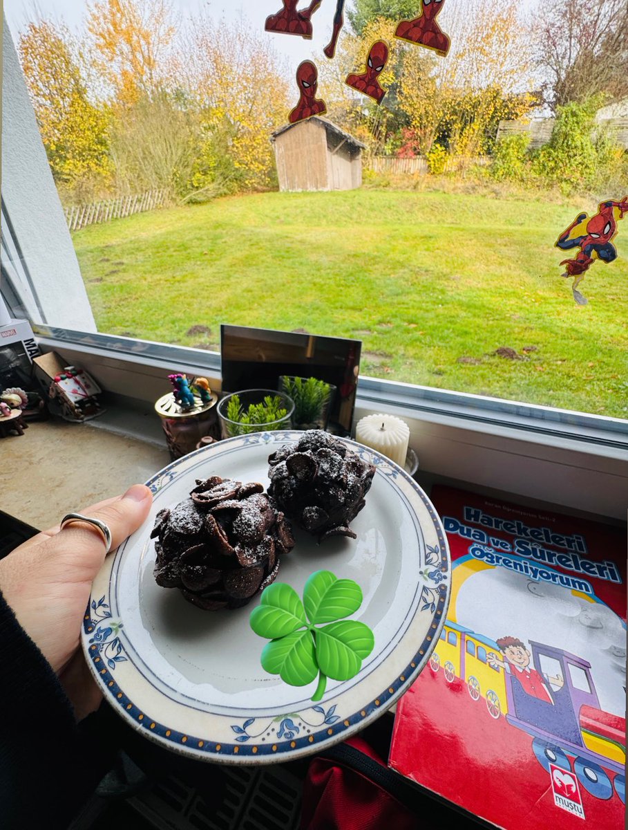 SpecificEliff's tweet image. Ağaç kökü yediğim doğrudur 🙋🏻‍♀️
Zaten adını da sorsam bilmezsiniz 🤭☺️

#iyiakşamlar ☕️
#Persembe 🥀