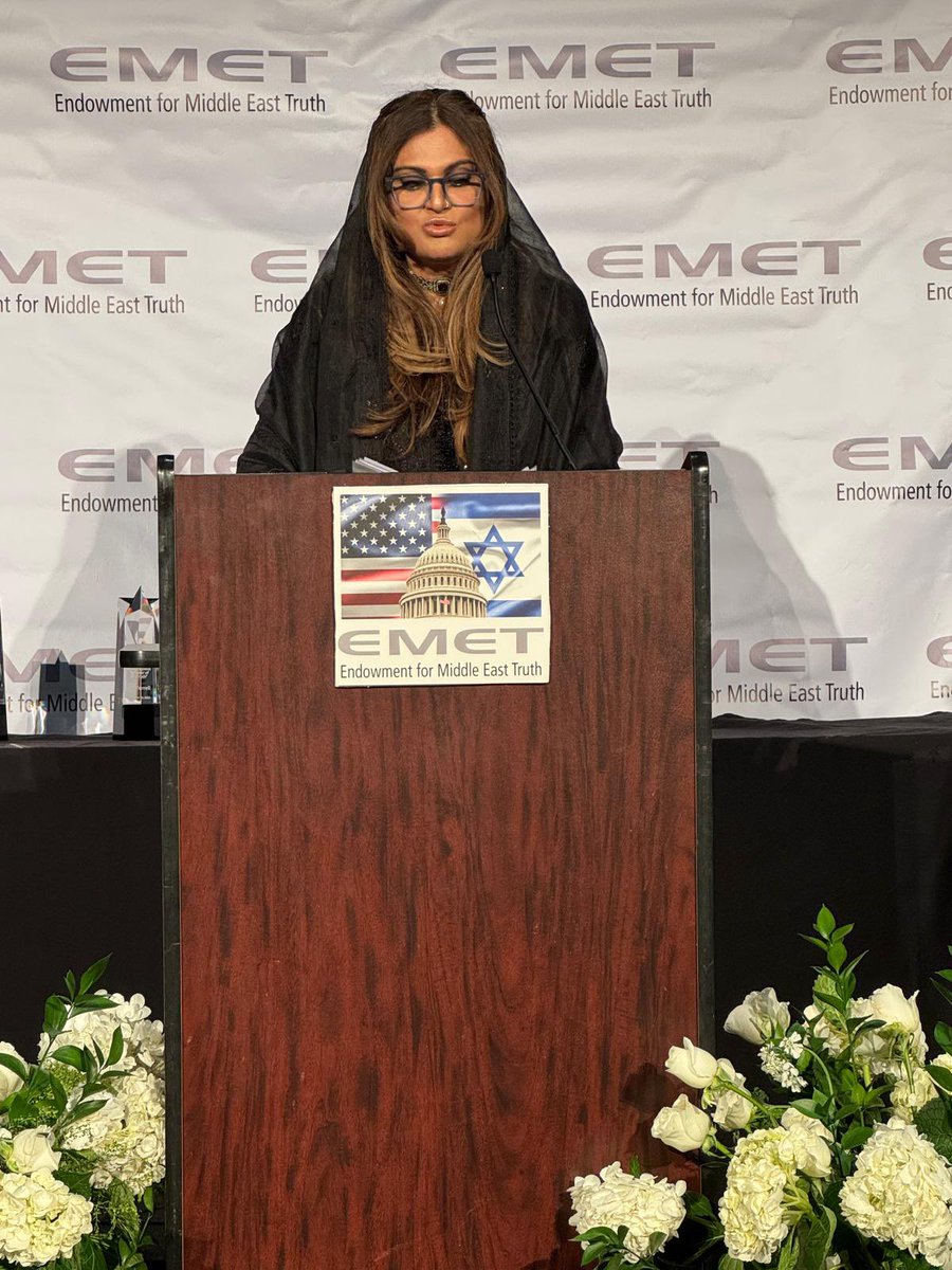 anilaali's tweet image. Prestigious Ray of Hope Award for AMMWEC’s President Anila Ali 
@ammwecofficial 
@ammweccoalition 

#EMET #MiddleEast #AMMWEC #AnilaAli 

thepakistandaily.com/prestigious-ra… via @ThePakDaily