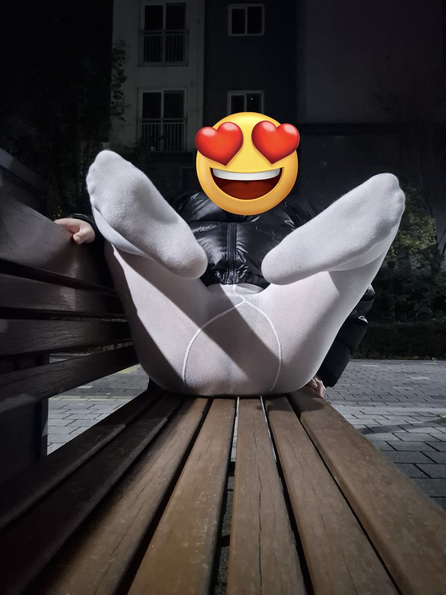 날씨도 추운데 다들 흰스 어때요?

#mantyhose #흰스 #tights