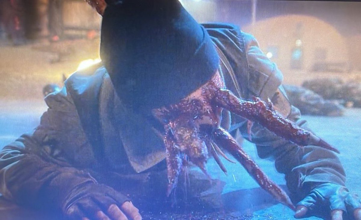 EmperorToch's tweet image. #StrangerThings5 girl my reaction when i saw this…