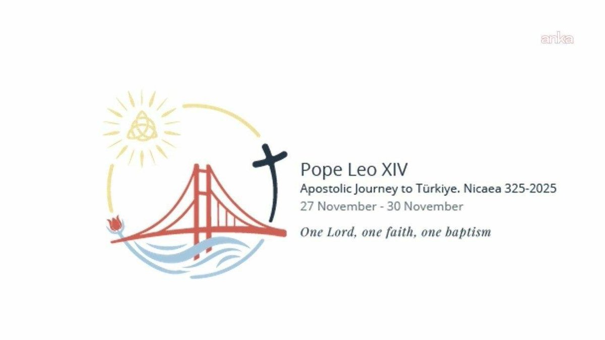 ✝️Papa 14. Leo Türkiye'de... Ve Papa'nın Türkiye ziyareti ile ilgili hazırlanan afiş tasarımında;
"Türkiye'ye Apostolik Yolculuk" yazıyor.

Apostolik; Hristiyanlıkta dini yaymakla görevli kişilere verilen addır.

Şimdi sorsan Apostolik; "Havarisel" anlamına geliyor derler ama