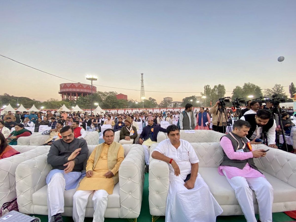 अखिल भारतीय विद्यार्थी परिषद के ७१ वें राष्ट्रीय अधिवेशन में उपस्थित युवा शक्ति का राष्ट्रीय सेवा हेतु आह्वान किया एवं उन्हें सांस्कृतिक परंपराओं का संरक्षण करते हुए देश के अन्य युवाओं को भी प्रेरित कर आगे बढ़ाने की जिम्मेदारी भी सौंपी । “रानी अबक्का” प्रदर्शनी के माध्यम से