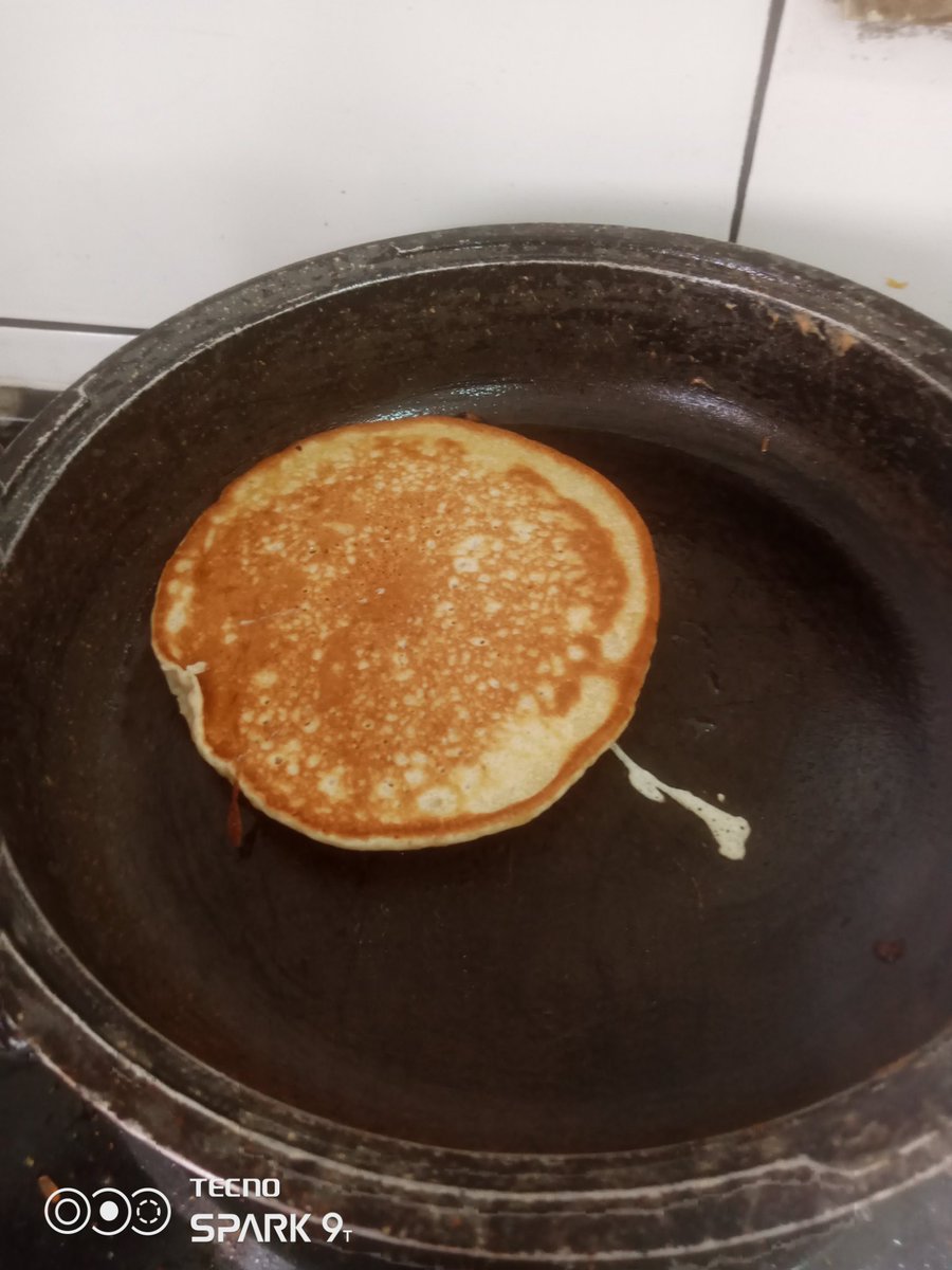 ISAT Fandom so peak bruh there's noone sayin Bonnie's pronouns are up to interpretation this is the life (ignore the pancake)