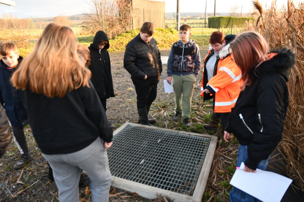 CYCLES DE L’EAU //
💧Ce jeudi 27/11/2025, Mâconnais-Beaujolais Agglomération accueille les élèves de 4e de l’EREA–LEA Claude Brosse pour une visite de la STEP de Péronne.
Objectif : découvrir le parcours de l’eau et sensibiliser aux enjeux de l’assainissement.
#Environnement #Eau