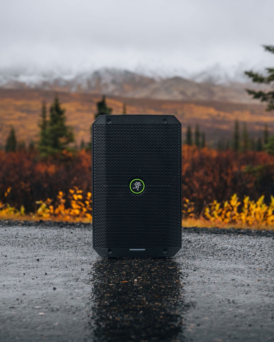 ImportMusica's tweet image. Mackie Thrash212 GO

Altavoz a batería de 300 vatios con woofer de 12"
Controlador de compresión de titanio de 1"
Compatibilidad Bluetooth
Limitador térmico
Transporte de cargas
Potencia 600W
Batería Recargable

Compra aquí: importmusica.com/sonido-ambient…