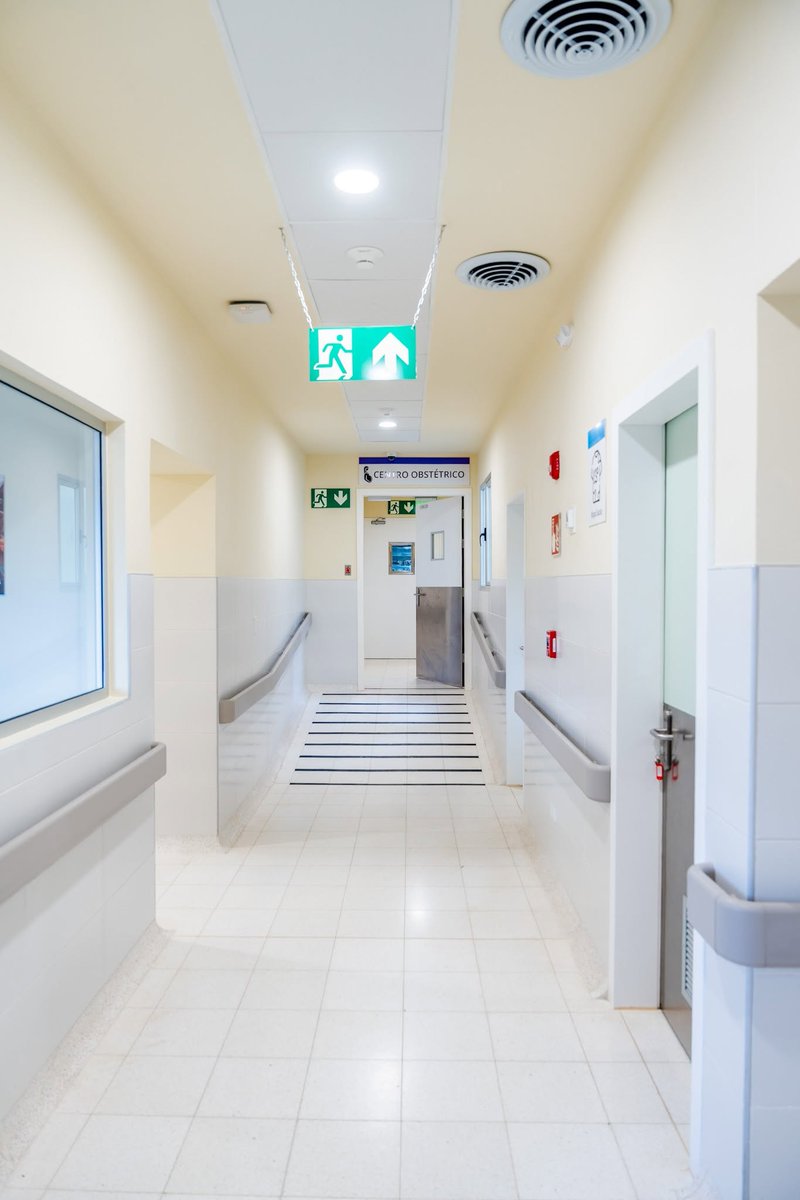 👶 Nace esperanza en Comayagua.

La nueva Sala Neonatal del Hospital Santa Teresa ya es una realidad: un espacio digno, moderno y seguro para recibir a nuestros recién nacidos como se merecen.

En el Gobierno de nuestra Presidenta <a href="/XiomaraCastroZ/">Xiomara Castro de Zelaya</a>, la salud se honra con hechos, y