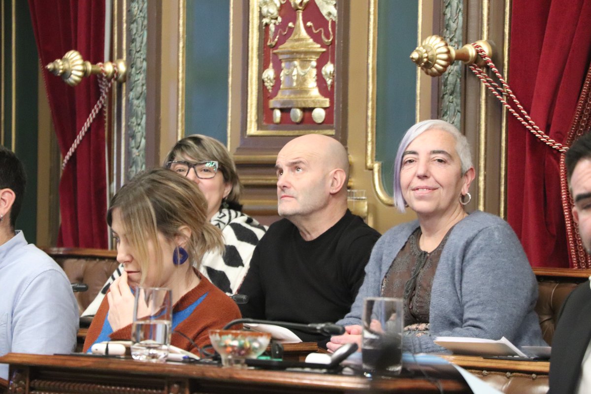 Bilbon Haur eta Lehen Hezkuntzako hainbat ikastetxe ixteko arriskuan daude. 

🏫Itxiera horiek saiheste aldera akordioa lortu du EH Bilduk udal gobernuarekin.

🗞️labur.eus/jekeussx