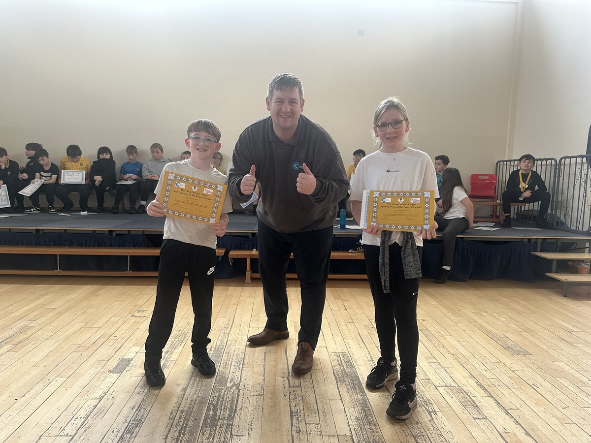 CefnCouncil's tweet image. 🎉 Fantastic end to the #StayOnSide project at Ysgol Rhosymedre!

Year 6 smashed their final presentations and received certificates + awards. 👏🌟

Funded by @TNLComFundWales .