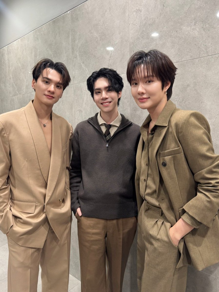 DomundiTV's tweet photo. ขอขอบคุณ @vivoThailand ที่ให้เกียรติ “เก่ง” @harit_keng และ “น้ำปิง” @nampingnapat ได้มาร่วมกิจกรรมในวันนี้นะคะ 🥰

ขอขอบคุณแฟน ๆ ทุกคนที่มาเจอกัน รวมถึงแฟน ๆ ที่ส่งกำลังใจมาให้ทั้งสองคนด้วยนะคะ 🫶🏻✨️

#vivoZOOMSPHERExKengNamping https://t.co/YQsVoSeL5U