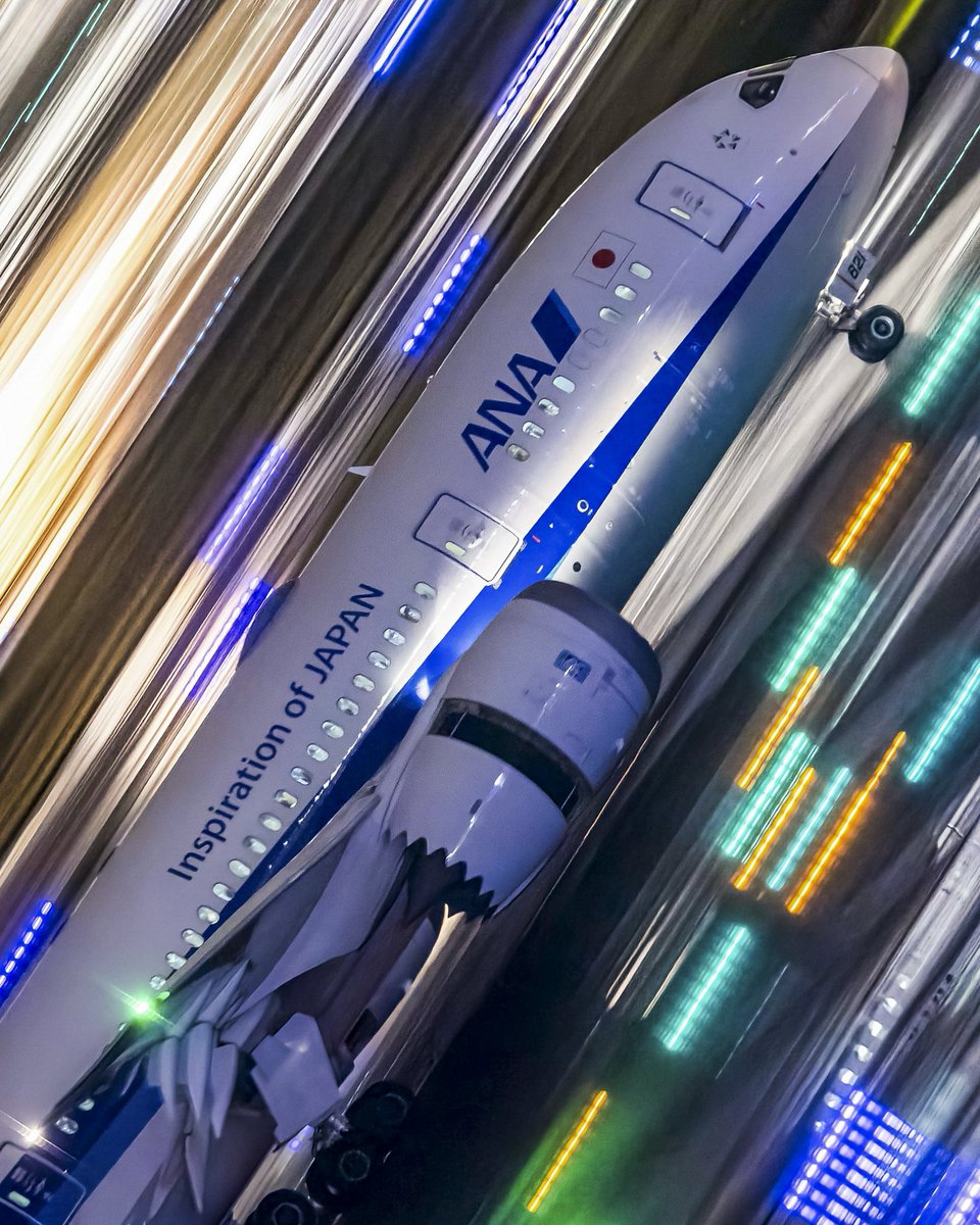 FlyANA_official's tweet photo. This season, we’re thankful we can connect people across the globe 🌏✈️🌎

We're also thankful for IG users numatamu423, _niko0505._, utsun38, and nathjennings.jpg for capturing these lovely photos!

#AllNipponAirways #FlyANA #Pokemon #PokemonAirAdventures #PikachuJet #EeveeJet https://t.co/ymuEhqxrrk