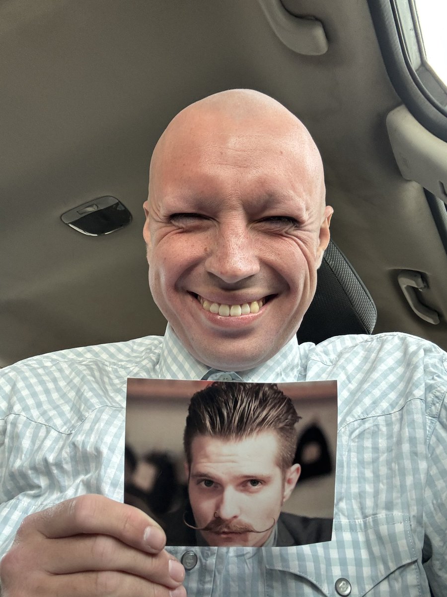 LFauexProd's tweet image. Hello everyone. This account is me, tweeting fake allegations about myself. 

I hope this will teach you to be less stupid.

Happy Thanksgiving. 🦃