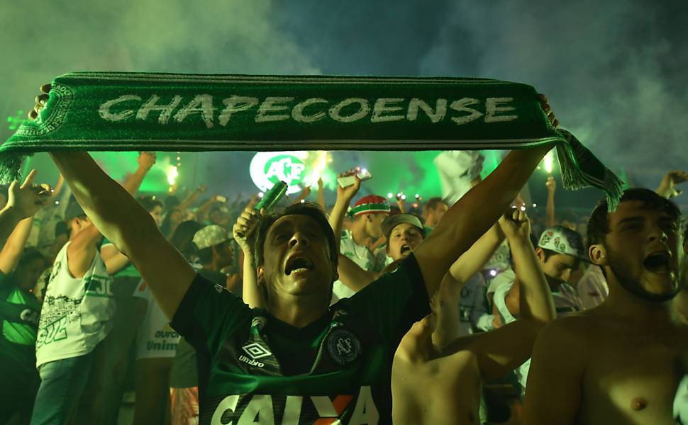 Noite de Copa tweet media