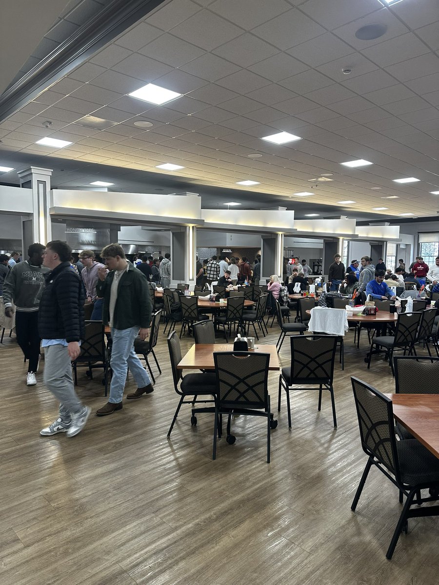 JakeDunc's tweet image. Grateful to spend Thanksgiving with this group of guys! Roll 'Thers!