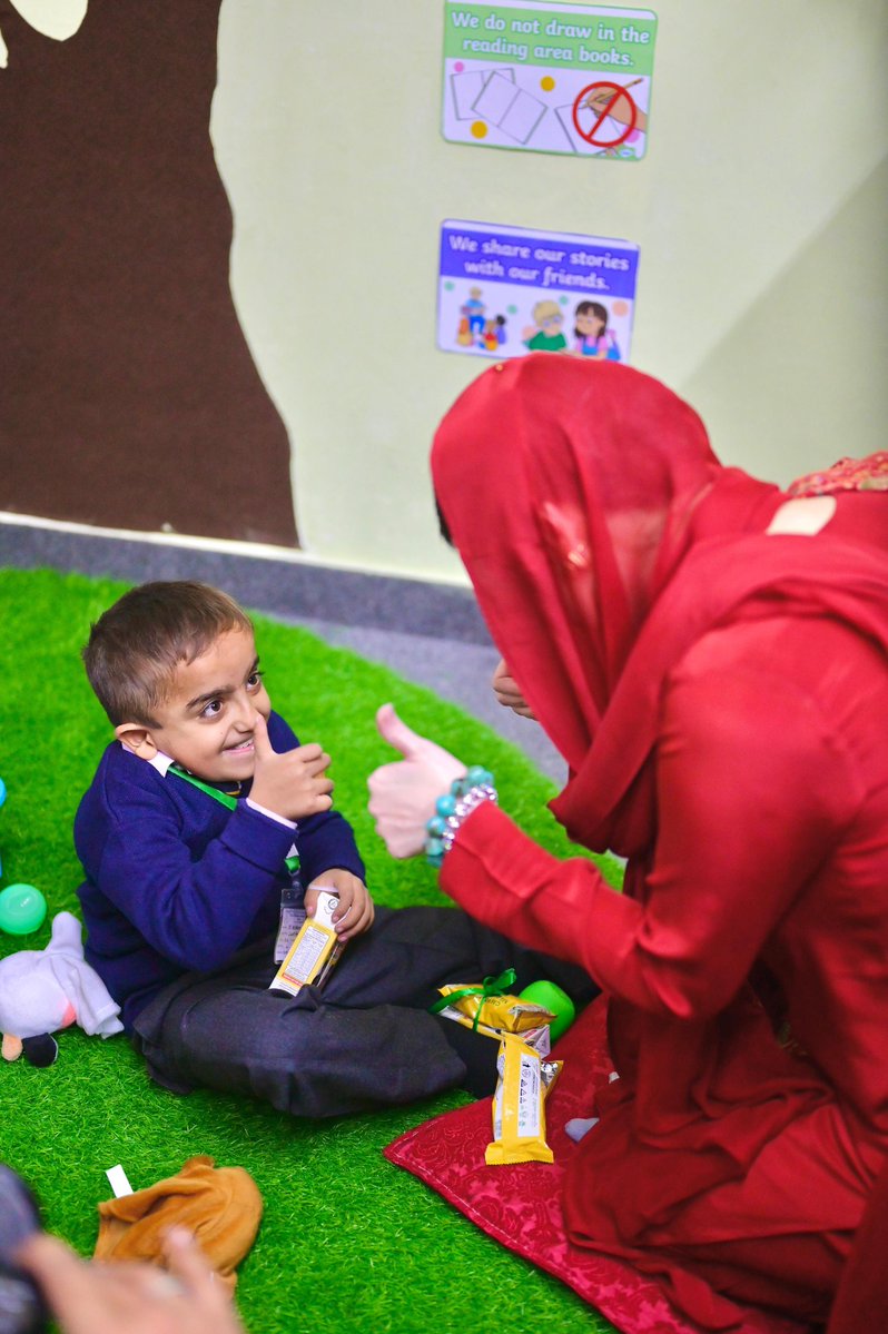 یہ بچے صرف محبت لینا اور دینا جانتے ہیں ان کو پتا تھا کہ کسی نے پہلی بار ان کے لئے صرف سوچا نہیں کر کے دکھایا ہے