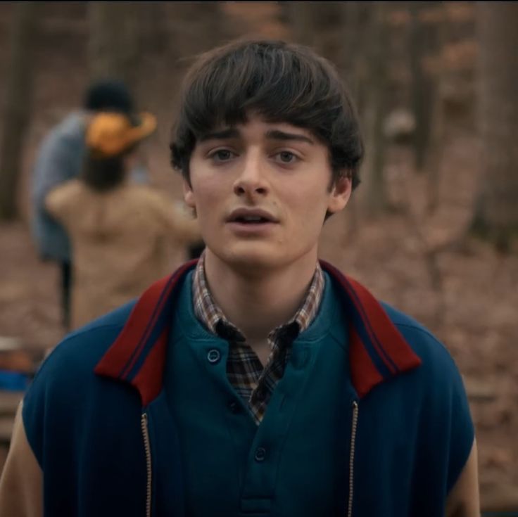 hola will espero y seas feliz lo gay no importa porque heres humano pero como las personas critican a los gays pero no te dejes que las personas te digan hay biene el gay tu sigue adelante heres muy guapo hermoso heres muy fuerte notedejes tu sigue. 
#StrangerThings5