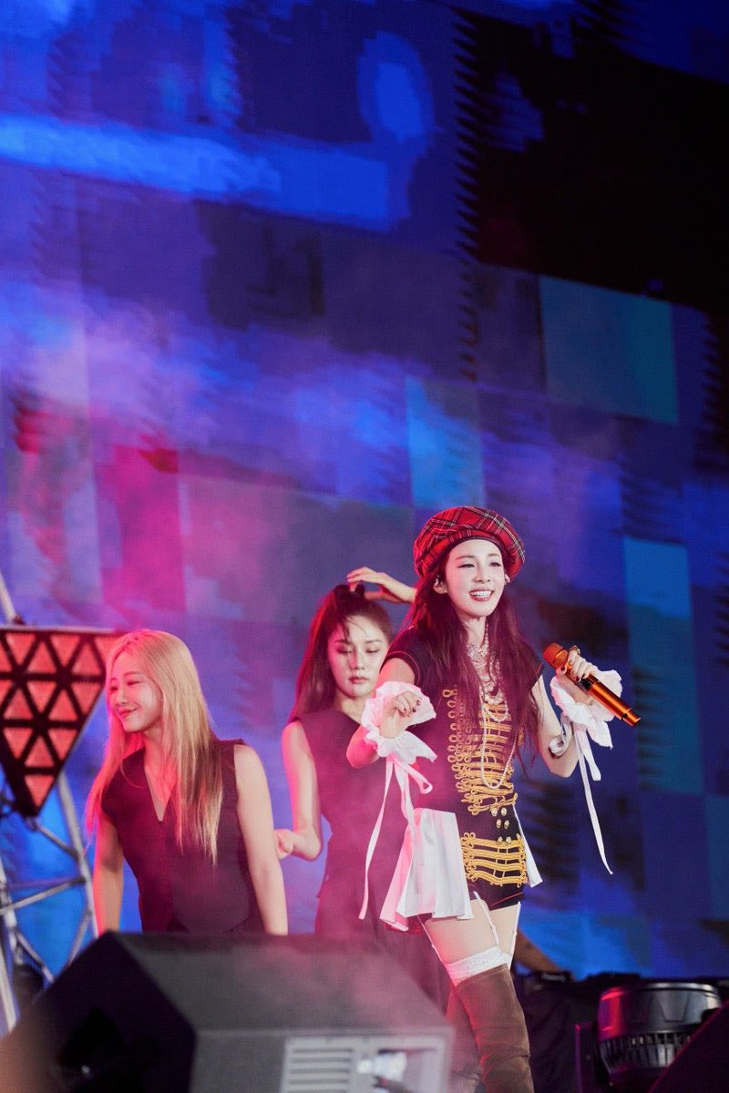 krungy21's tweet photo. Few months ago, when I first heard bout Kalimudan festival, d ako makapaniwala at sobrang excited akong makapunta dyan. At ngayon! Sobrang masaya ako na naging super successful ang show!!! 🥹 Congrats po satin lahat. 🥳🙏🏻 

Maraming salamat po sa Sultan Kudarat at kay Gov. Datu Pax Ali Mangudadatu sa pag-imbita sa akin dito sa napakagandang probinsya ninyo. Sa lahat ng staff na nag asikaso sa Team Dara sa stay namin dyan. We really appreciate it. 

Masaya po ako na maging part ako ng inyong festival — first time kong mag-perform sa ganitong celebration dito sa Pilipinas, at talaga namang special ito para sa akin.

Feel ko ang suporta nyo mula sa simula hanggang matapos. Sobrang nakakataba ng puso makita kung gaano kayo ka-welcoming at ka-passionate sa kultura at kasiyahan ng Sultan Kudarat.

Salamat po sa tiwala, sa chance na makasama kayo at sa pagmamahal na ipinakita ninyo. Hanggang sa muli, Sultan Kudarat — babalik ako! Mahal ko kayo!!! 💛

#SultanKuDARAt #KalimudanFestival #2025