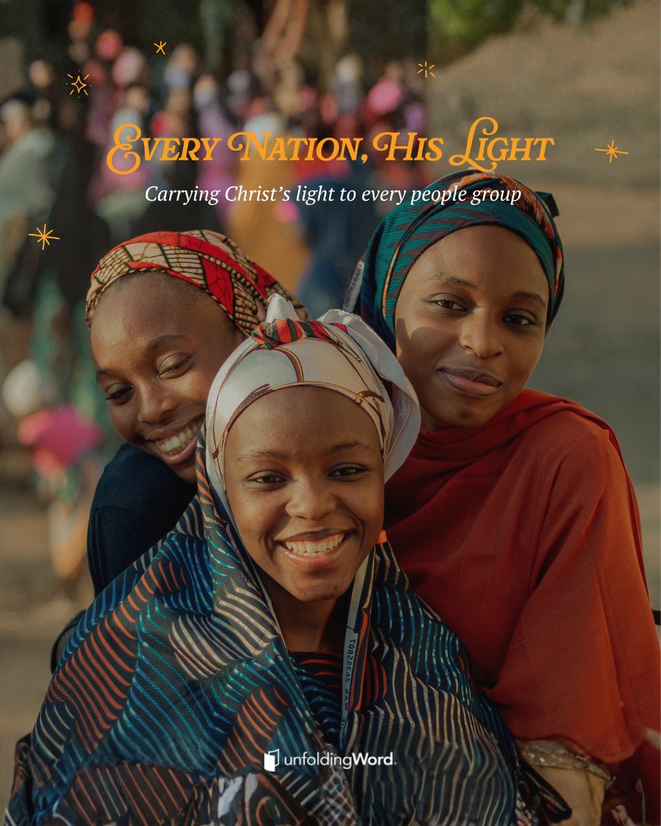 unfoldingWord's tweet image. This Thanksgiving, we celebrate the light of Christ reaching every nation. 🍂 
All around the world, communities are gaining access to Scripture in the languages they understand best. ✨ Join us in gratitude and generosity at loom.ly/5P08n8w