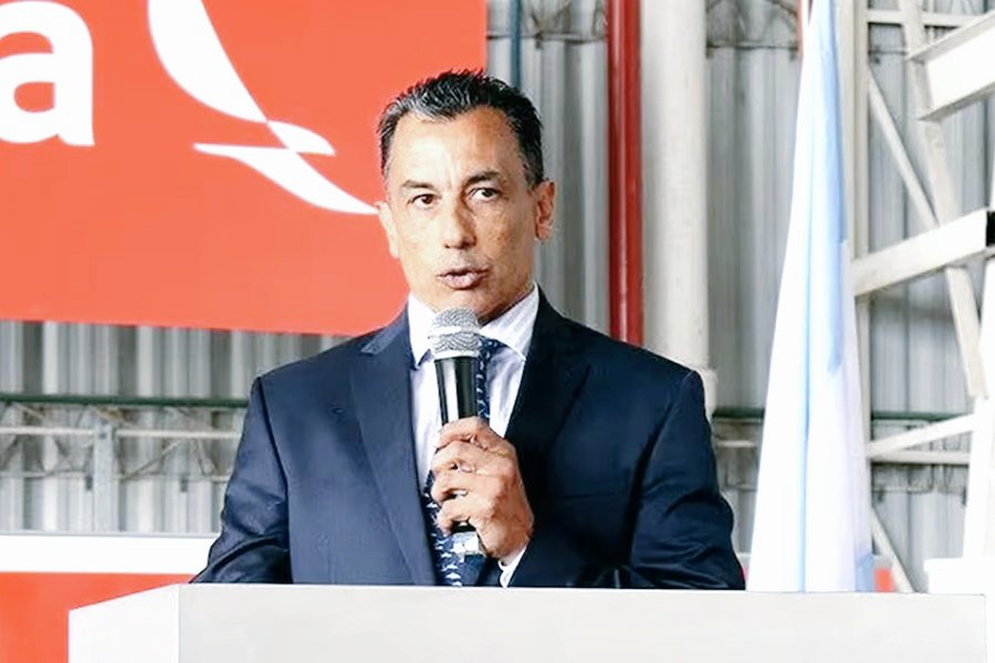 El_Prensero's tweet image. ✈️💵 EL SOCIO DE MACHADO ENTRÓ AL PAÍS SIN SER REQUISADO 
Sergio Mastropiero, socio del narco Fred Machado, quedó bajo la mira porque la investigación lo apunta como quien movió el dinero ilícito de ANDIS.
Llegó en jet privado desde Miami pero desvió a Tucumán, hizo una llamada y…