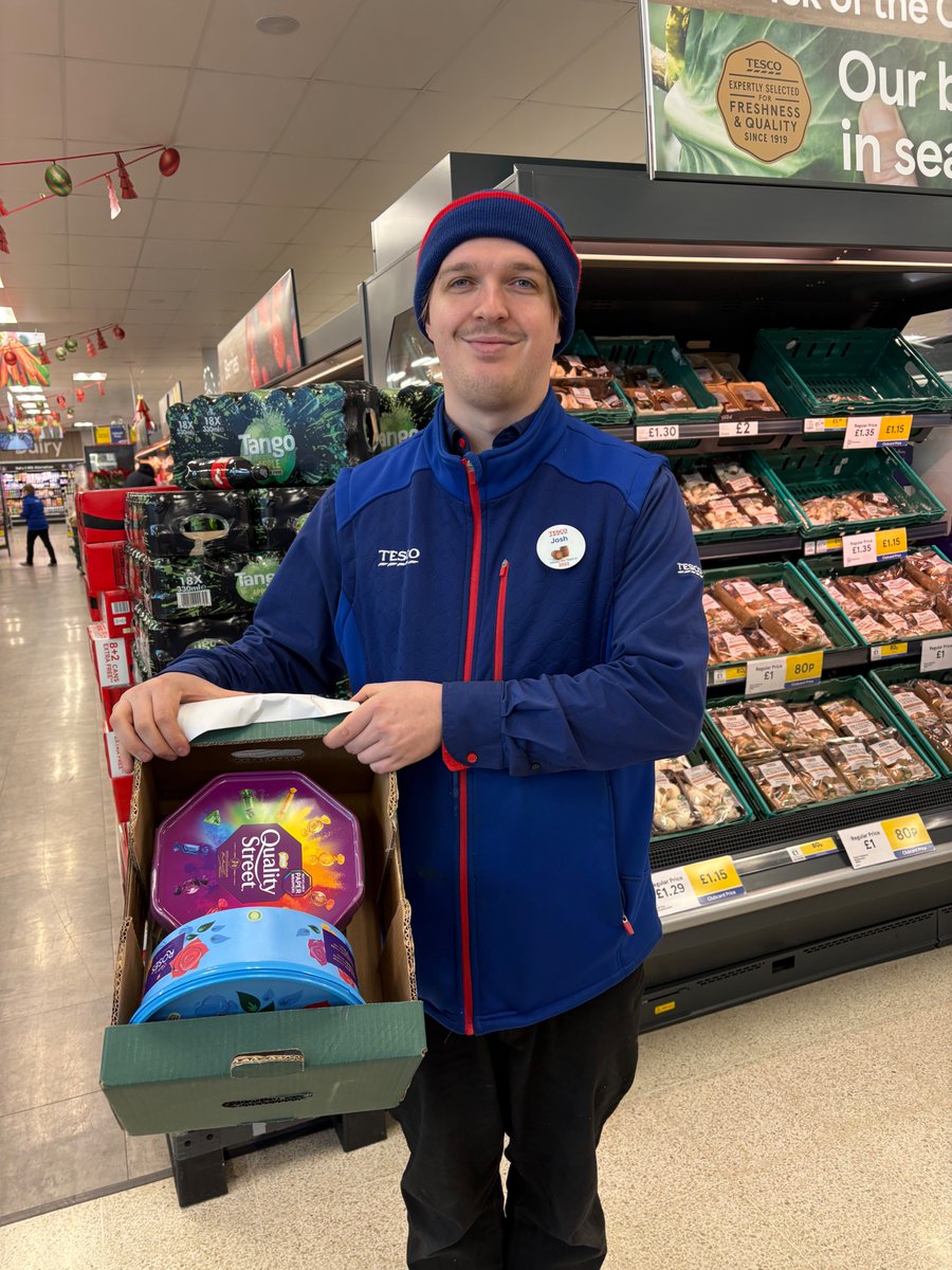 💚🎄 Huge thanks to <a href="/Tesco/">Tesco</a> Cinderford for once again backing Great Oaks Hospice with another amazing donation for our Christmas party raffles!

Your community spirit shines — &amp; your support truly makes a difference. ✨

Thank you for helping us make Christmas brighter

#Community