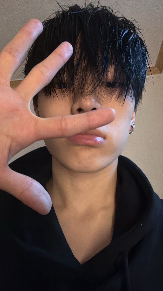 zzoo_nmin's tweet photo. 251127 위버스 DM #김준민 https://t.co/sgA9DQ3VYO