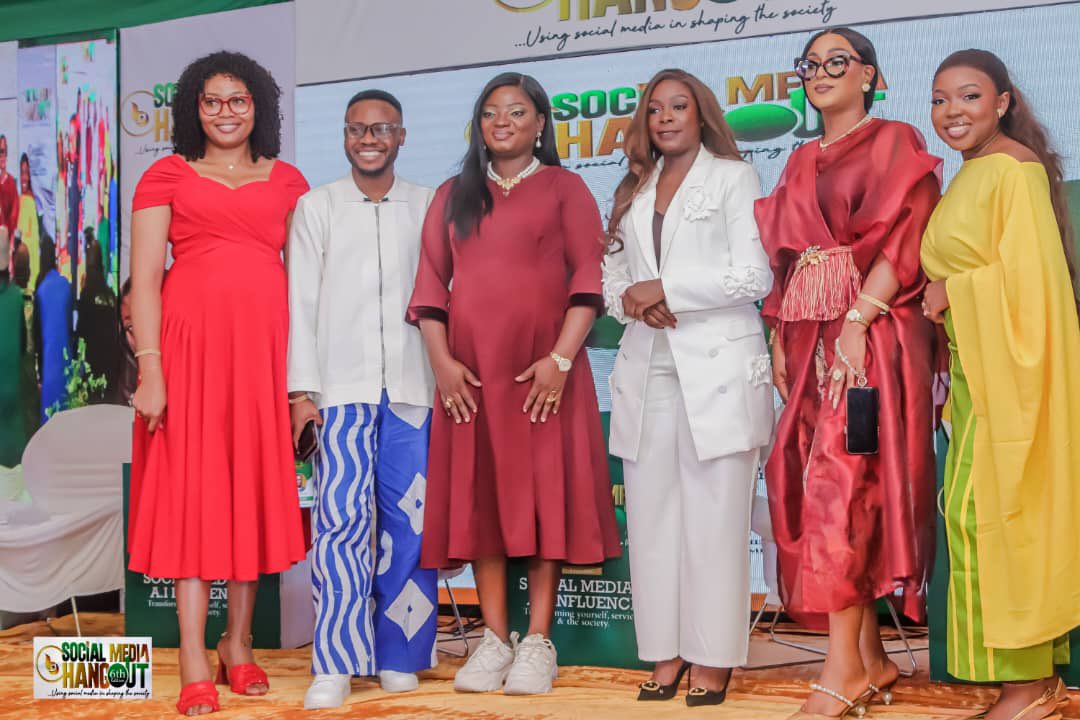 bsmhangout1's tweet image. The atmosphere was vibrant, the crowd was engaging, and the conversations were powerful from start to finish.
 Bodex Social Media Hangout exceeded expectations in the most beautiful way. 

#digitalcommunity #BodexExperience #bodexway #digitalstorytelling #LevelUp