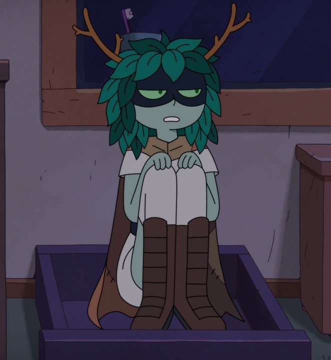 _fe2n_1's tweet image. she looks like a cat awww