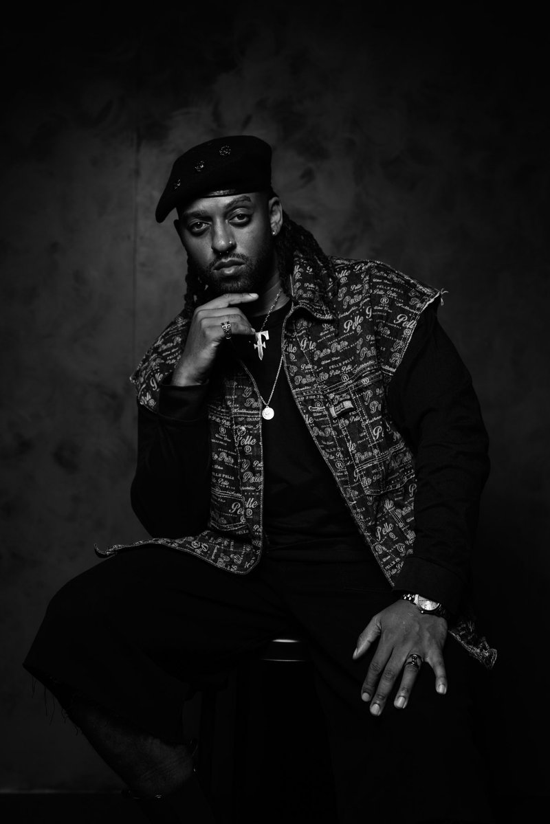 I am blessed! I am thankful for my family, the #JLSters, the #OWFam, friends and everyone that’s been supporting me on this journey. ✨

#ForeverAndaDay 🙏🏾