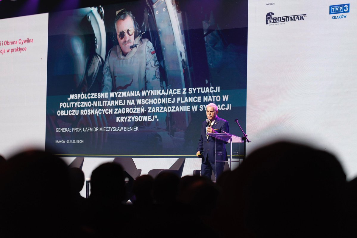 🟠Małopolska obrała ster na ochronę ludności i obronę cywilną

Więcej ➡️ malopolska.uw.gov.pl/PressArticlePa…

<a href="/MSWiA_GOV_PL/">MSWiA 🇵🇱</a>