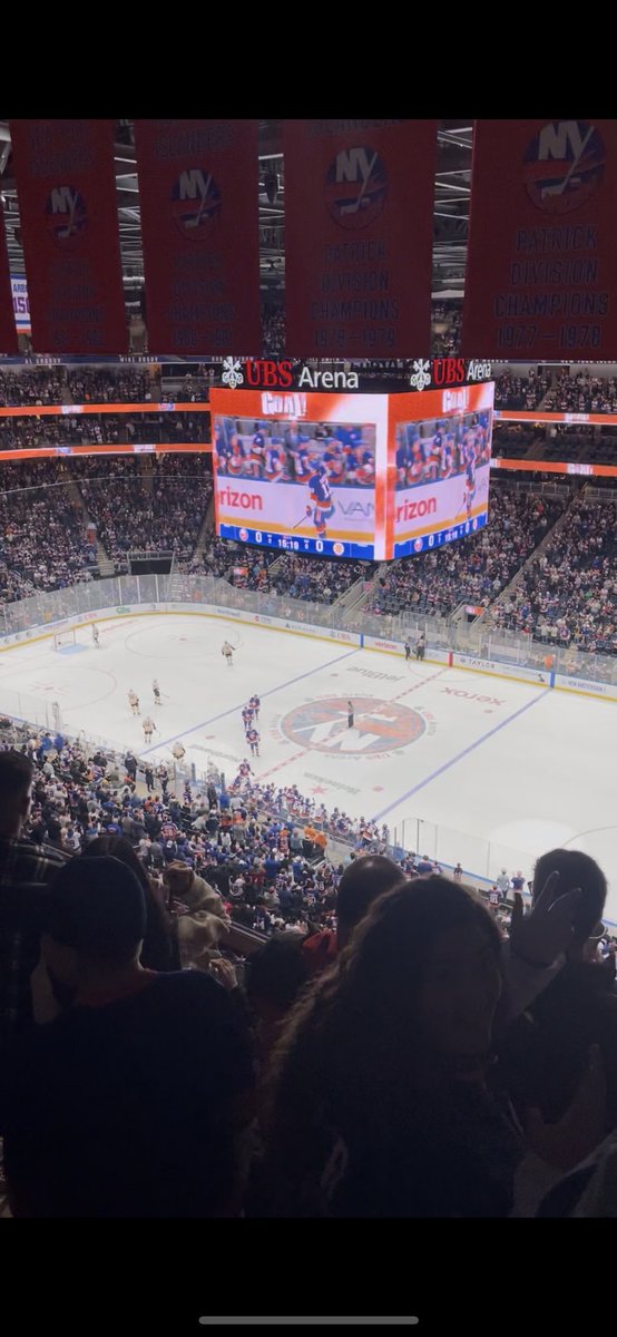Barzy13Matty17's tweet photo. Hey #isles - Happy Thanksgiving 🦃! Got a @Barzal_97 goal and bobblehead last night!! https://t.co/IttXn5vNFD