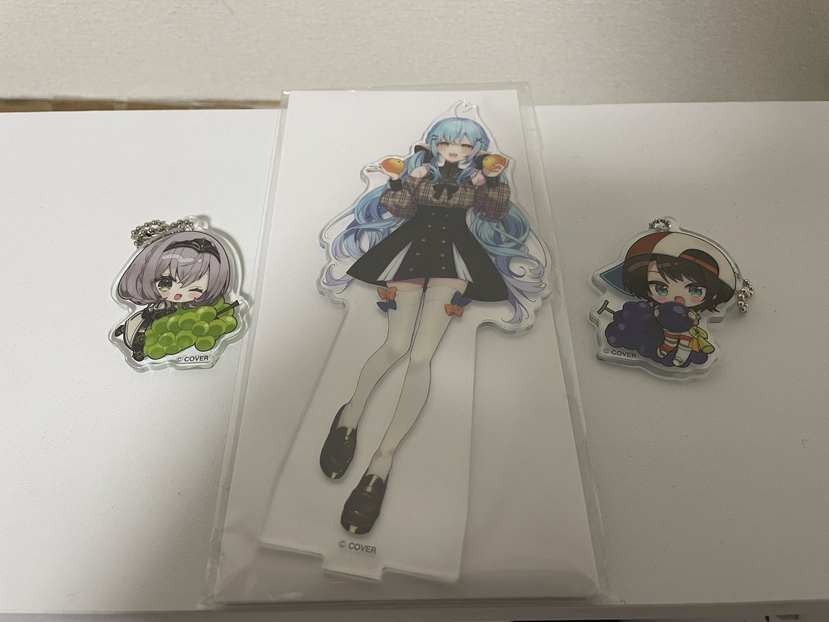 セブイレコラボ
アクスタ探してきましたー！
アクスタはラミィちゃん！
ランダムキーホルダーは
団長とスバちゃん！よし！BIG3揃ったな！
...あとはネットで買おう〜！☺️
 #BIG3