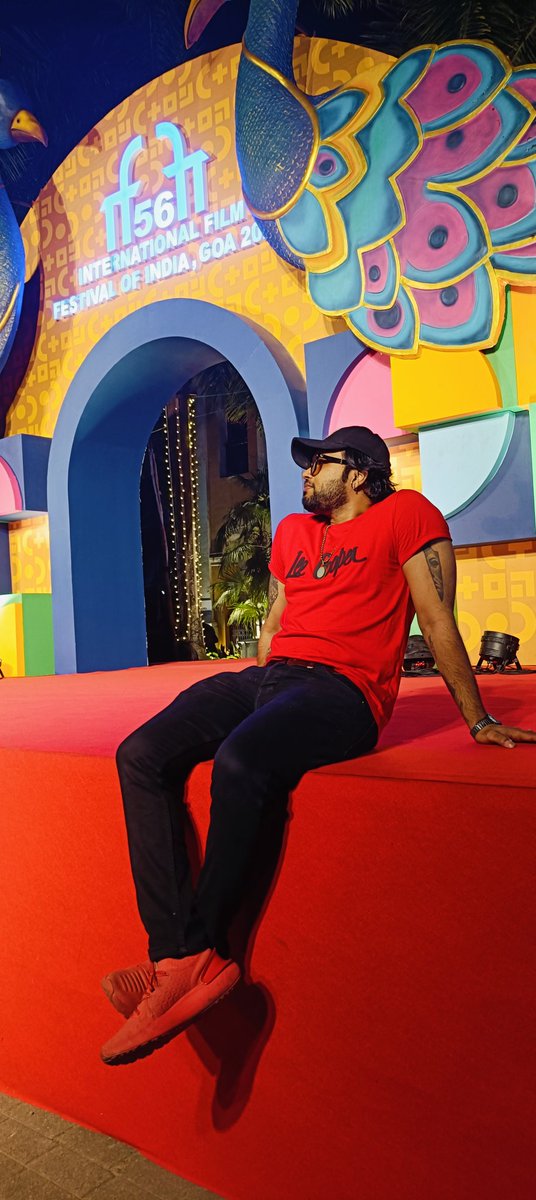 Russel_Olaf's tweet image. That&apos;s a wrap for day 3 of #IFFI2025.
The perennially charming #Nagarjuna was at his effervescent best in my #ExclusiveInterview for #TellyChakkar at #IFFI2025 prior to the special screening of his iconic film, Shiva, revealing why it wasn&apos;t labeled a #PanIndia film back then…