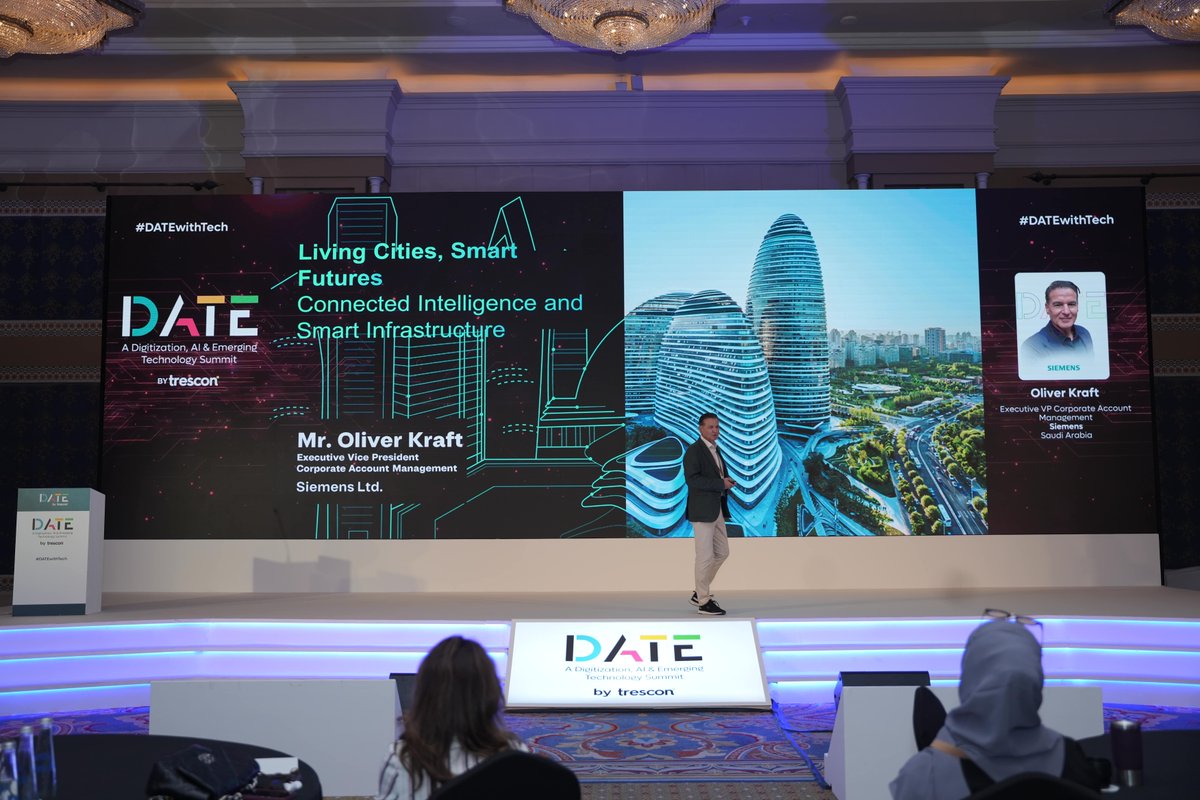 Date with Tech tweet media